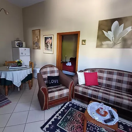 Βίλα Cozy House, In *