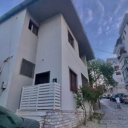 Cozy House, In Αργυρόκαστρο